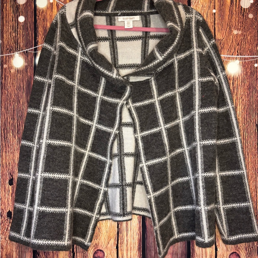 Ellen Tracy Wool Blend Gray Plaid Cowl Neck Sweater